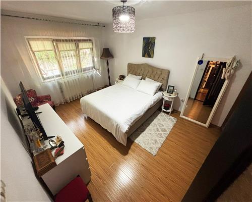 Apartament 4 camere, 90 mp, parter, mobilat complet – Cartier C5