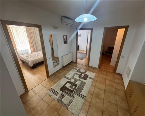 Apartament 2 camere + dressing, ultracentral, etaj 1, utilat, centrala gaz