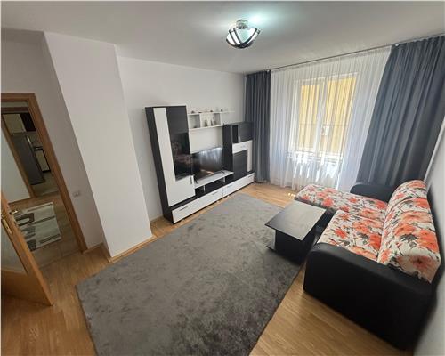 Apartament 2 camere + dressing, ultracentral, etaj 1, utilat, centrala gaz