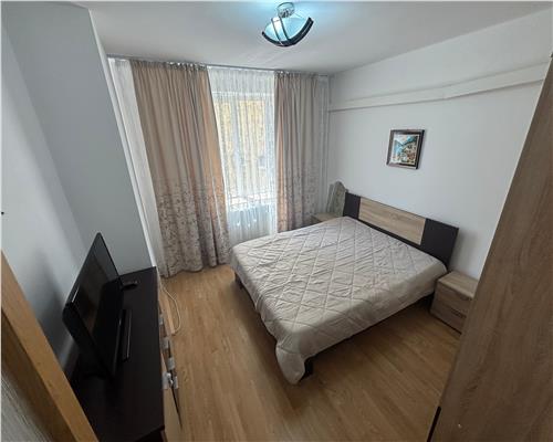Apartament 2 camere + dressing, ultracentral, etaj 1, utilat, centrala gaz