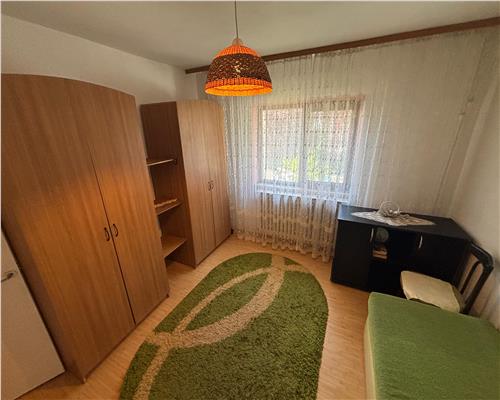 Vanzare apartament 2 camere decomandat, E3