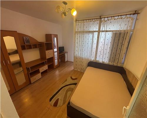 Garsoniera centrala, 32 mp, etaj 3, mobilata, utilata, bloc cu lift
