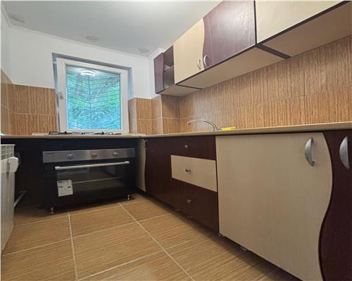 Apartament 3 camere, parter, renovat complet, mobilat si utilat,