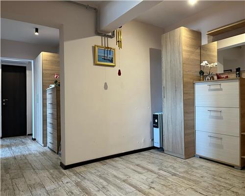 Apartament 3 camere, ultracentral, renovat 2022, bloc cu lift, mobilat