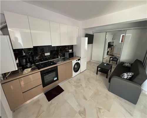 Casa 3 camere ultracentrala cu curte, parcare si utilitati incluse
