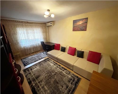 Apartament complet mobilat, 3 camere, C5, centrala proprie