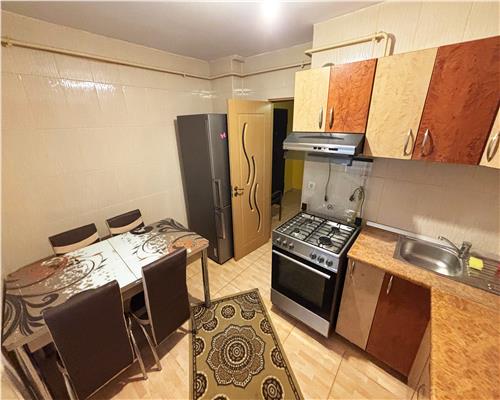 Apartament complet mobilat, 3 camere, C5, centrala proprie