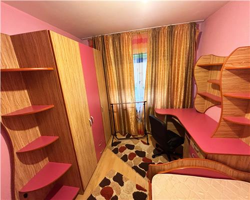 Apartament complet mobilat, 3 camere, C5, centrala proprie