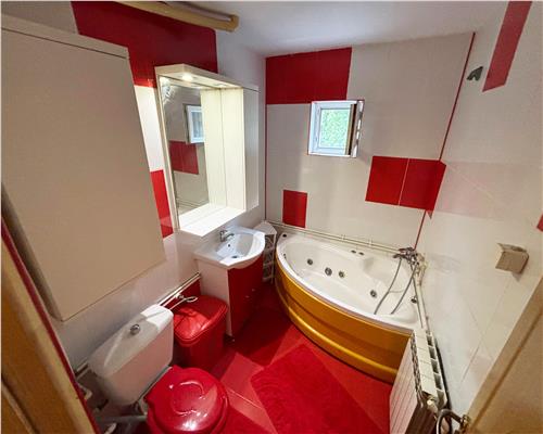Apartament complet mobilat, 3 camere, C5, centrala proprie