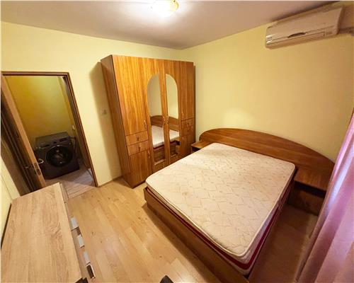 Apartament complet mobilat, 3 camere, C5, centrala proprie