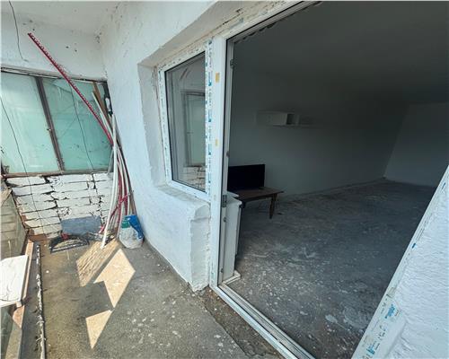 Garsoniera confort 1 cu balcon, 26 mp, zona Dalas
