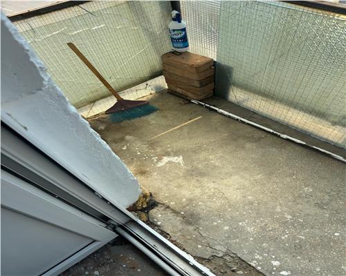 Garsoniera confort 1 cu balcon, 26 mp, zona Dalas