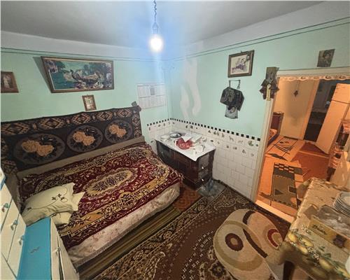 Casa 4 camere, teren 1081 mp, Niculitel, acces asfaltat
