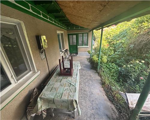 Casa 4 camere, teren 1081 mp, Niculitel, acces asfaltat