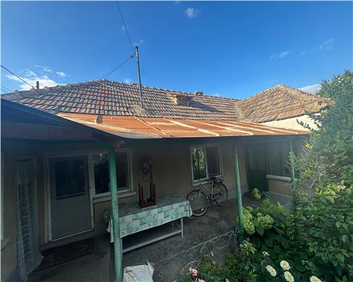 Casa 4 camere, teren 1081 mp, Niculitel, acces asfaltat