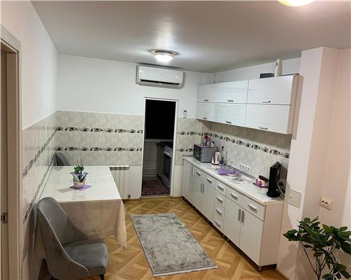 Apartament 2 camere E3, renovat, mobilat, lnga Kaufland