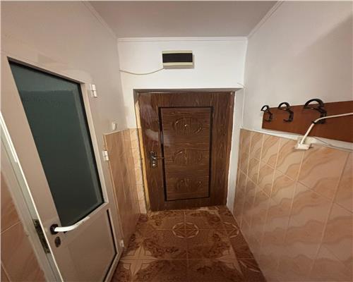 Garsoniera confort 1, renovata, 21 mp – Cartier Vest