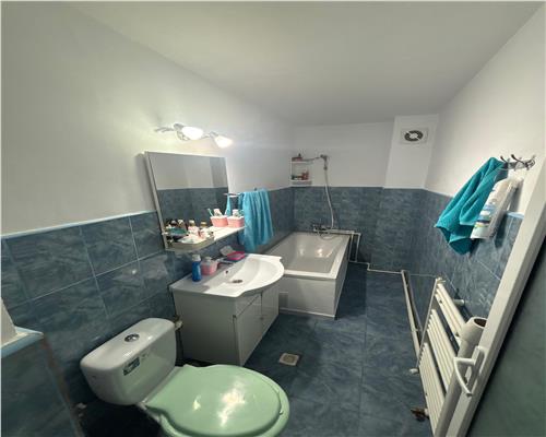 Apartament 3 camere, 62 mp, renovat, mobilat, garaj inclus – Spitalului