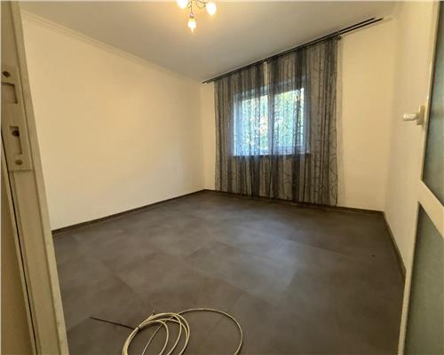 Apartament 2 camere decomandat, 55 mp, renovat, E3 langa Pompieri