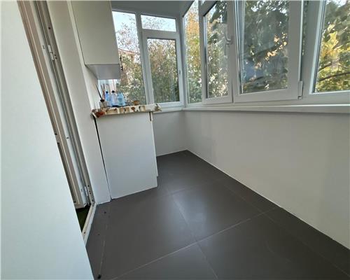 Apartament 2 camere decomandat, 55 mp, renovat, E3 langa Pompieri
