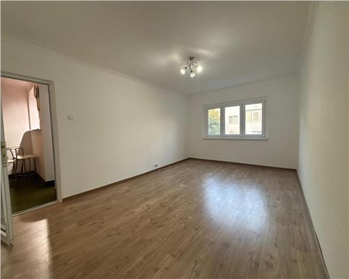 Apartament 2 camere decomandat, 55 mp, renovat, E3 langa Pompieri
