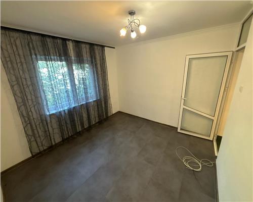 Apartament 2 camere decomandat, 55 mp, renovat, E3 langa Pompieri