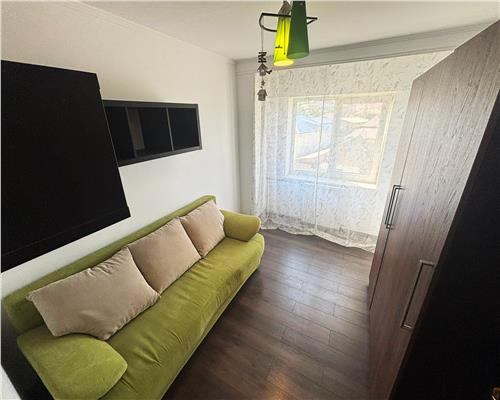 Apartament 3 camere, central, Str. Victoriei – 72 mp