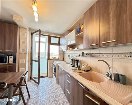 Apartament 3 camere de închiriat, central, langa Piata Civica