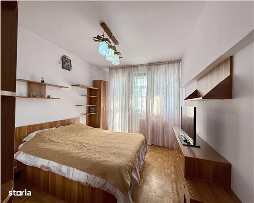 Apartament 3 camere de închiriat, central, langa Piata Civica