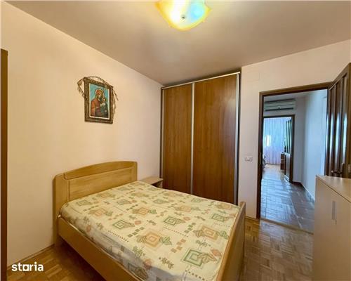 Apartament 3 camere de închiriat, central, langa Piata Civica