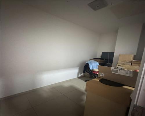 Spatiu comercial central Tulcea, parter, 100 mp, vitrina mare