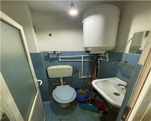 Garsoniera 11 mp, etaj 4, Zona Vest – ideala pentru investitie