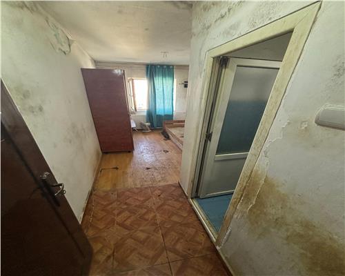 Garsoniera 11 mp, etaj 4, Zona Vest – ideala pentru investitie