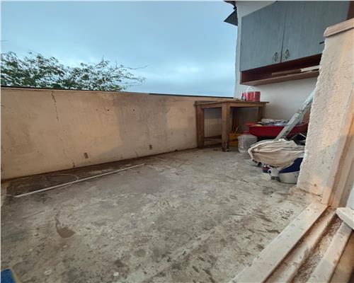 Garsoniera 27 mp, renovata recent, cartier Dalas