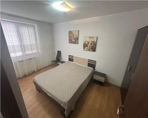 Apartament 2 camere central, etaj 1, mobilat, lânga faleza ?i parc