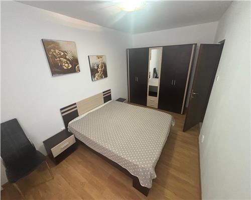 Apartament 2 camere central, etaj 1, mobilat, lânga faleza ?i parc