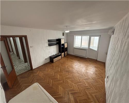Apartament 4 camere ultracentral, 99 mp, 3 balcoane, partial mobilat