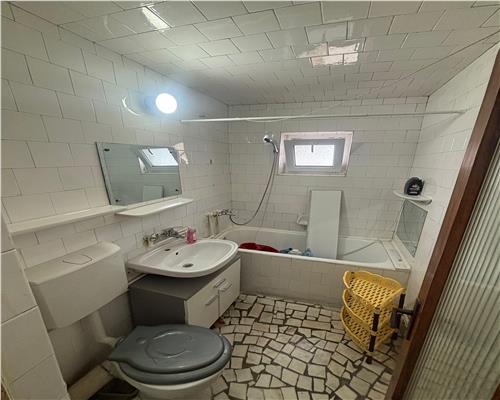 Apartament 4 camere ultracentral, 99 mp, 3 balcoane, partial mobilat