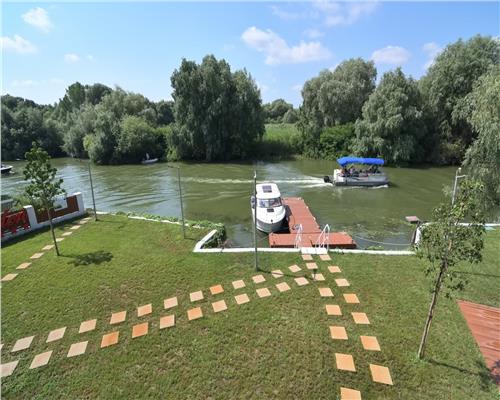 Pensiune moderna in Delta Dunarii, ponton si iaz privat pentru turism