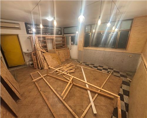 Spatiu comercial de vanzare zona mahmudiei stradal 40mp