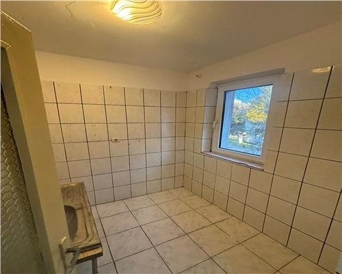 Apartament 3 camere, 44 mp, etaj 2, cartier Big