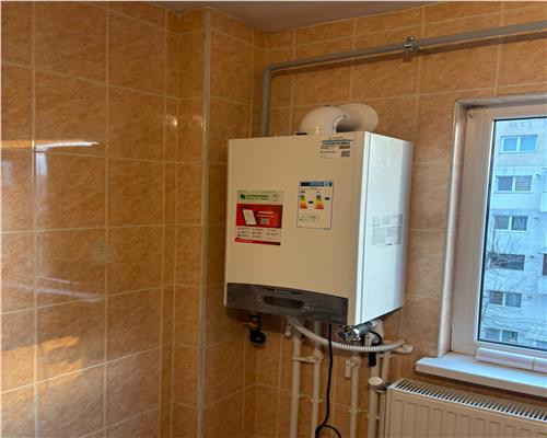 Apartament 3 camere str. Victoriei, mobilat complet, ideal muncitori