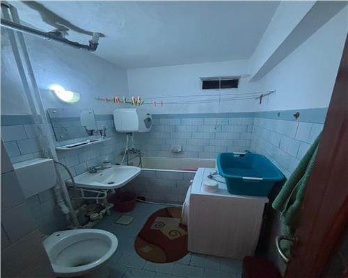 De vanzare – Apartament 2 camere, ultracentral, parter