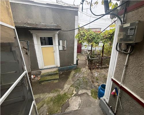 Casa de închiriat zona Centrala, aproape de Hotel Delta si faleza