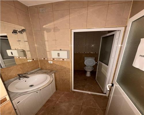 De închiriat Hala industriala 2000 mp, zona IVV, aproape de Penny C5