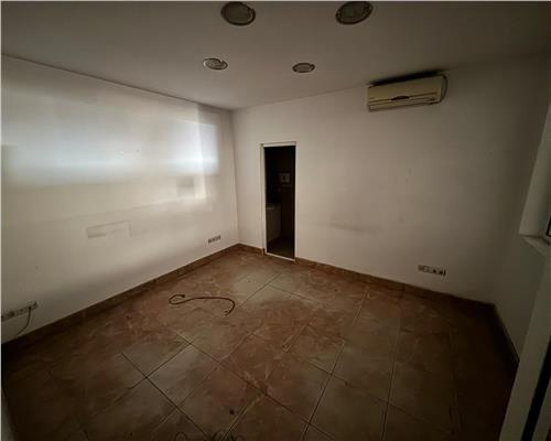 De închiriat Hala industriala 2000 mp, zona IVV, aproape de Penny C5