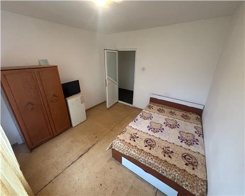 Apartament 2 camere, decomandat, central – aproape de Piata Nou