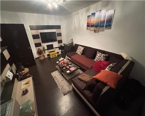 Apartament renovat 2 camere, mobilat, vedere catre faleza