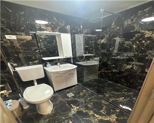 Garsoniera ultracentrala, prima închiriere, totul nou – langa Piata Civica