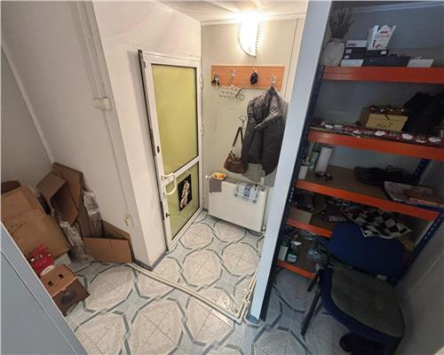 Spatiu comercial de inchiriat in zona de Vest, vad excelent